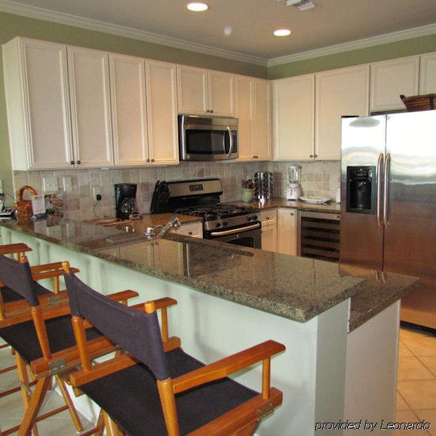 The Wharf By Youngs Sun Coast Orange Beach Room photo